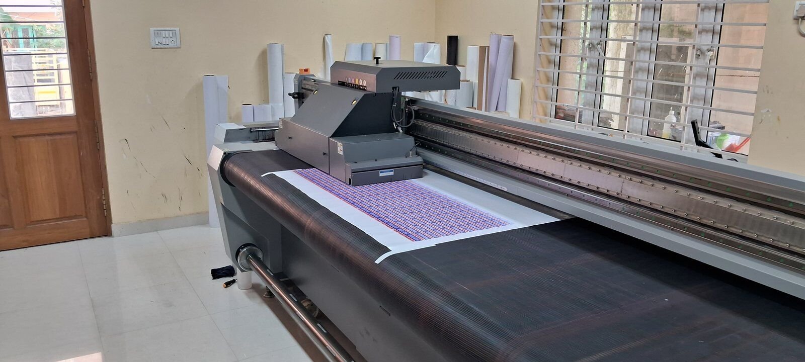 Vibrant Printing Macinary